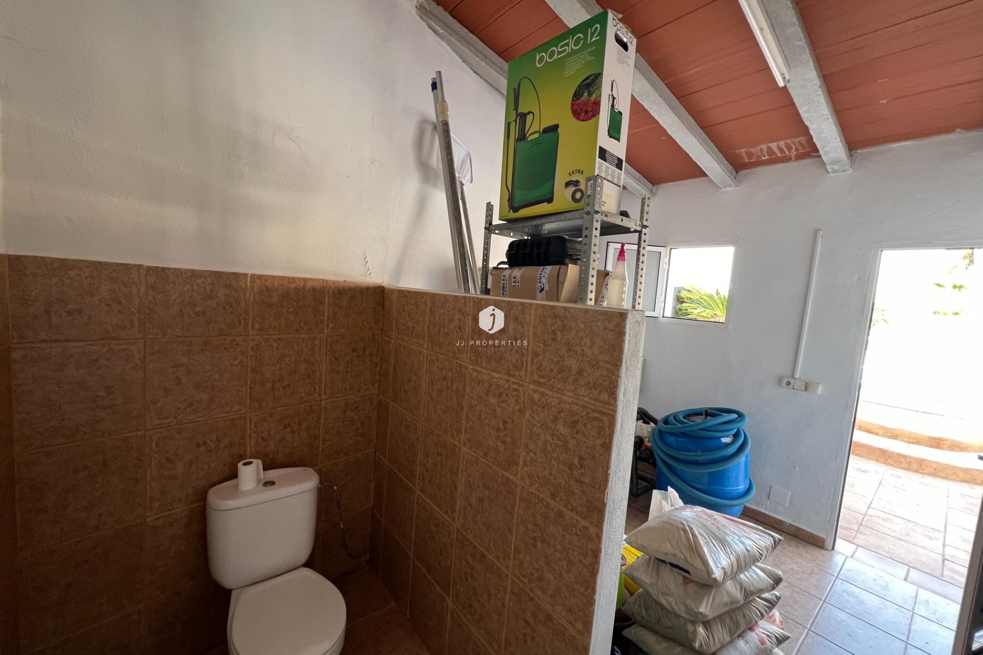 Segunda mano - Villa -
Dolores - Cmno. Escorredor