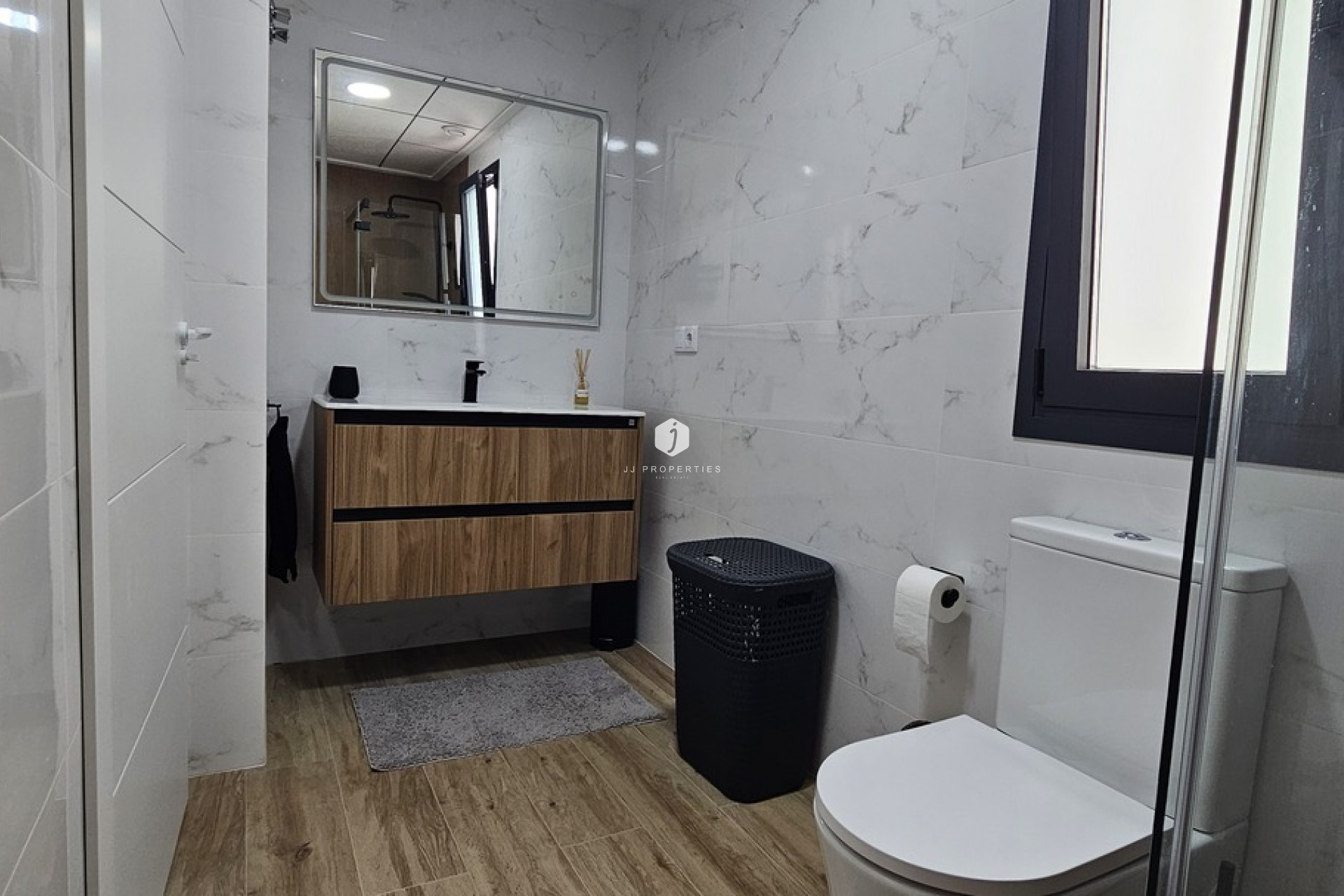 Segunda mano - Villa -
Dolores - Sector 4