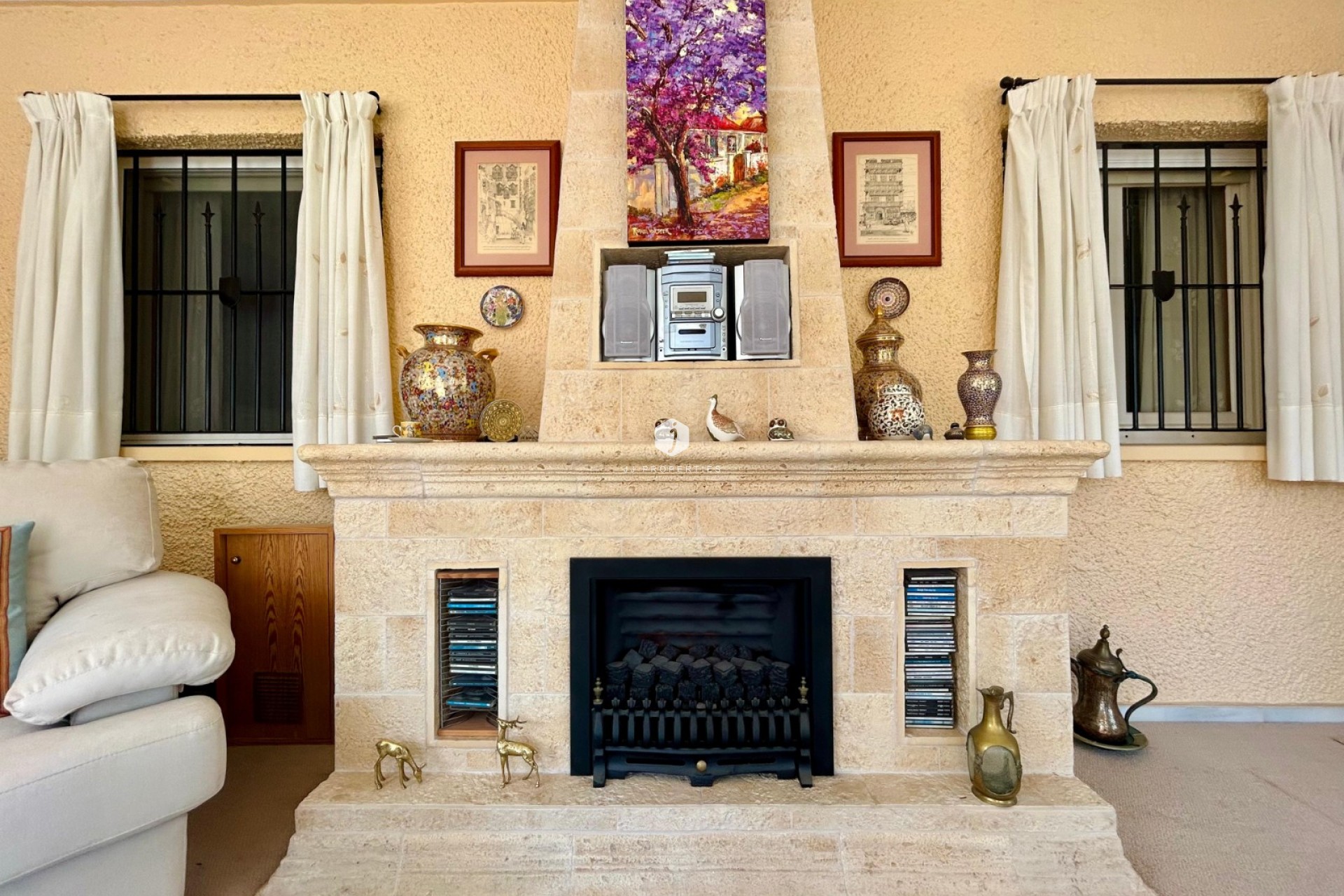 Segunda mano - Villa -
El Chaparral - Inland