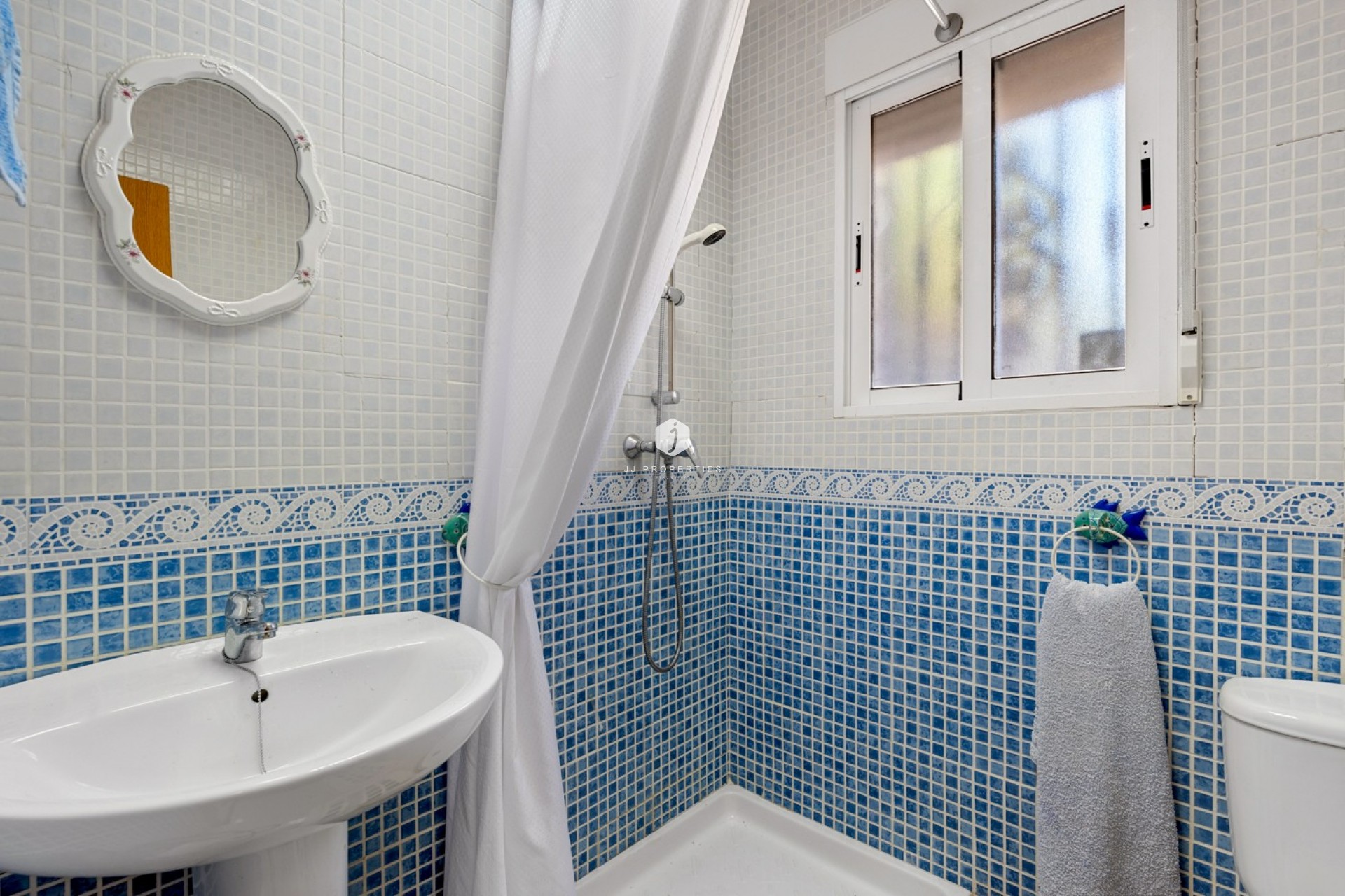 Segunda mano - Villa -
Jacarilla - Inland