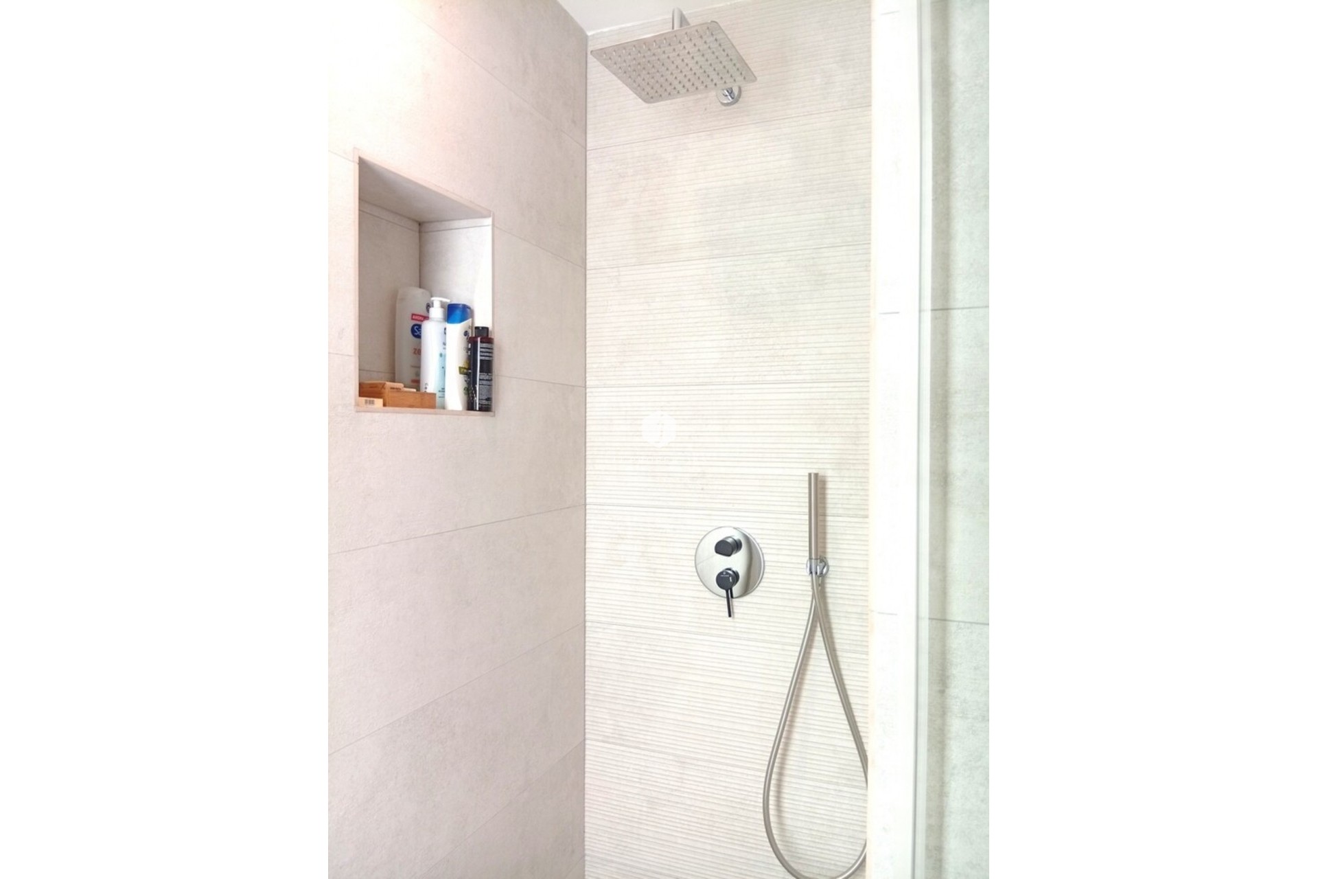 Segunda mano - Villa -
La Finca Golf Resort - Inland