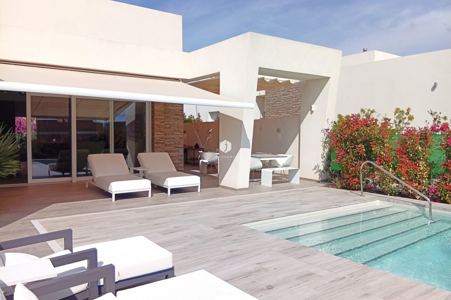 Segunda mano - Villa -
La Finca Golf Resort - Inland