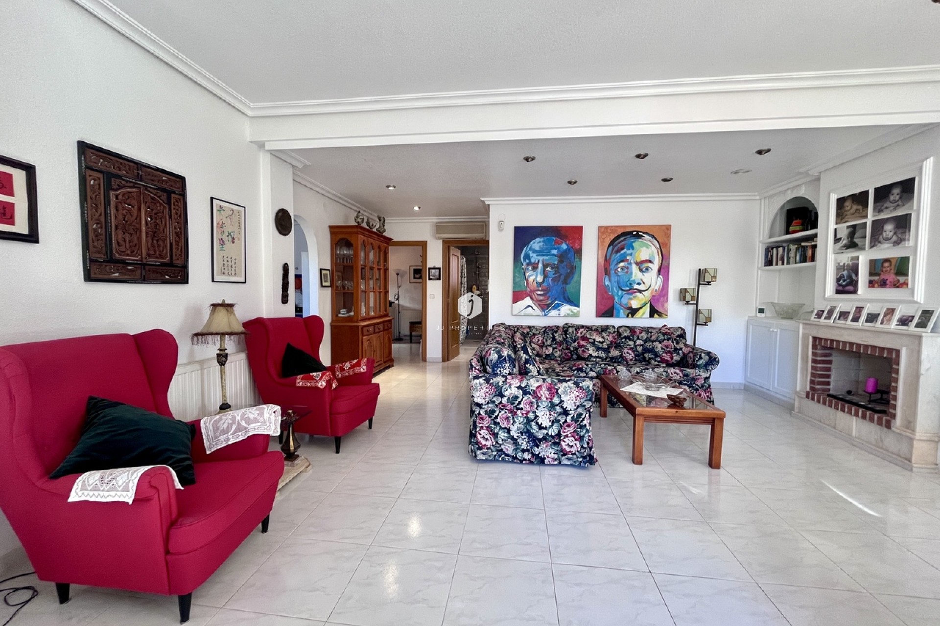 Segunda mano - Villa -
La Zenia - Costa Blanca