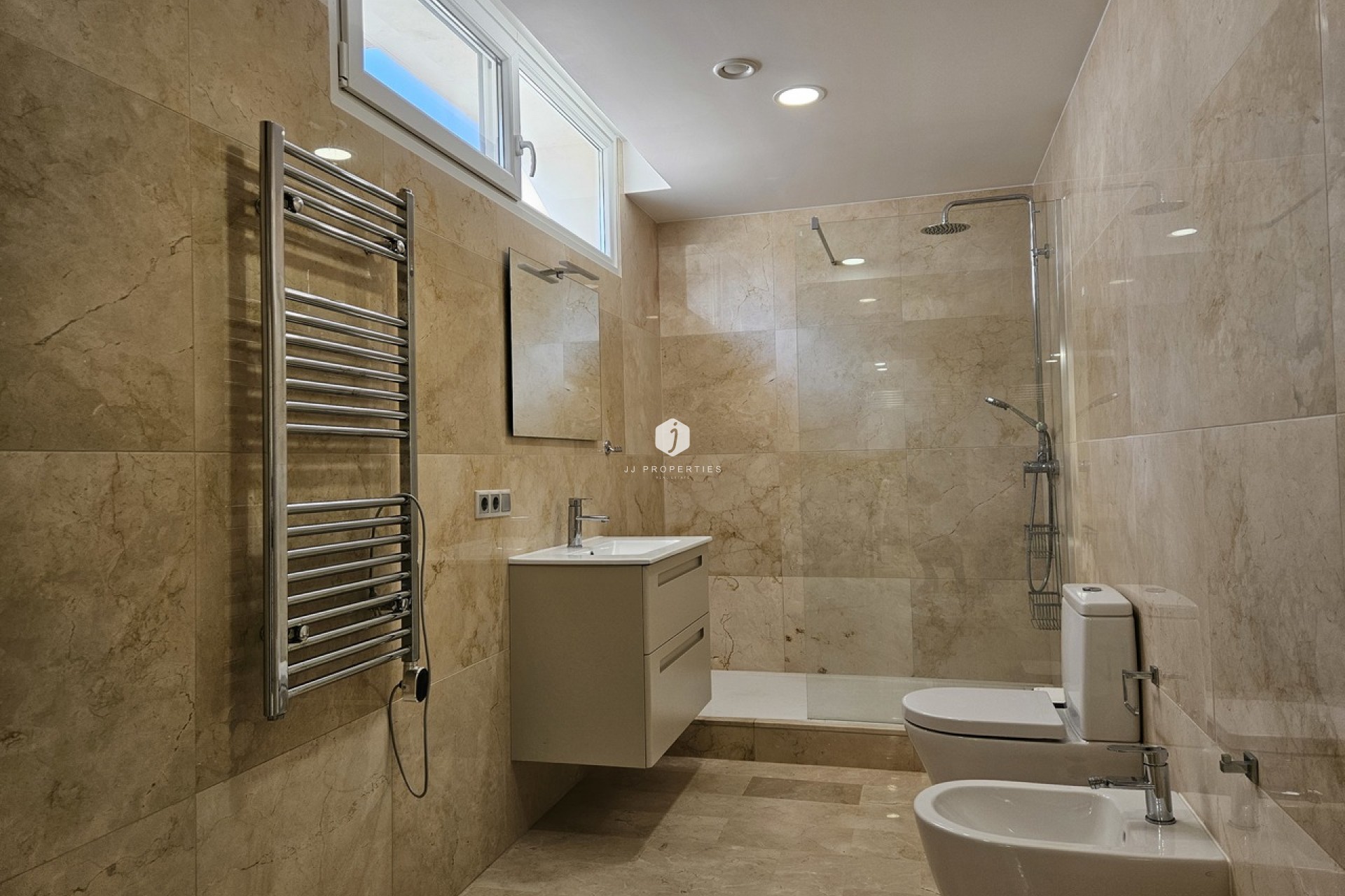 Segunda mano - Villa -
La Zenia - Costa Blanca