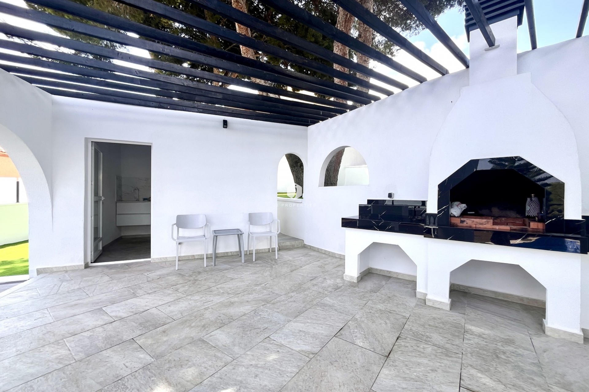 Segunda mano - Villa -
Los Balcones - Costa Blanca