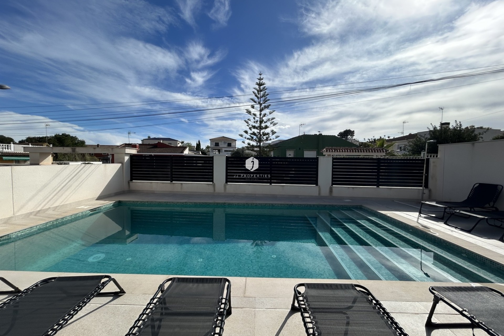 Segunda mano - Villa -
Los Balcones - Costa Blanca