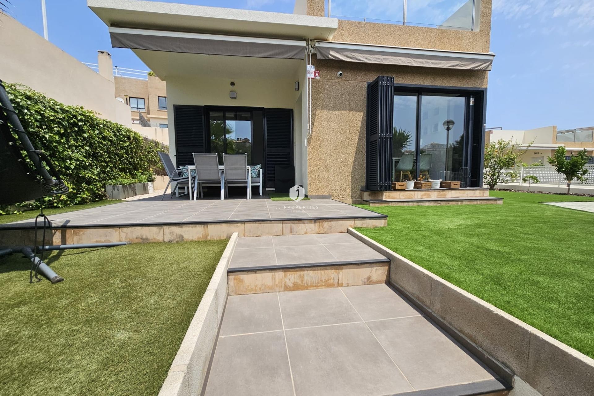 Segunda mano - Villa -
Orihuela Costa - La Regia