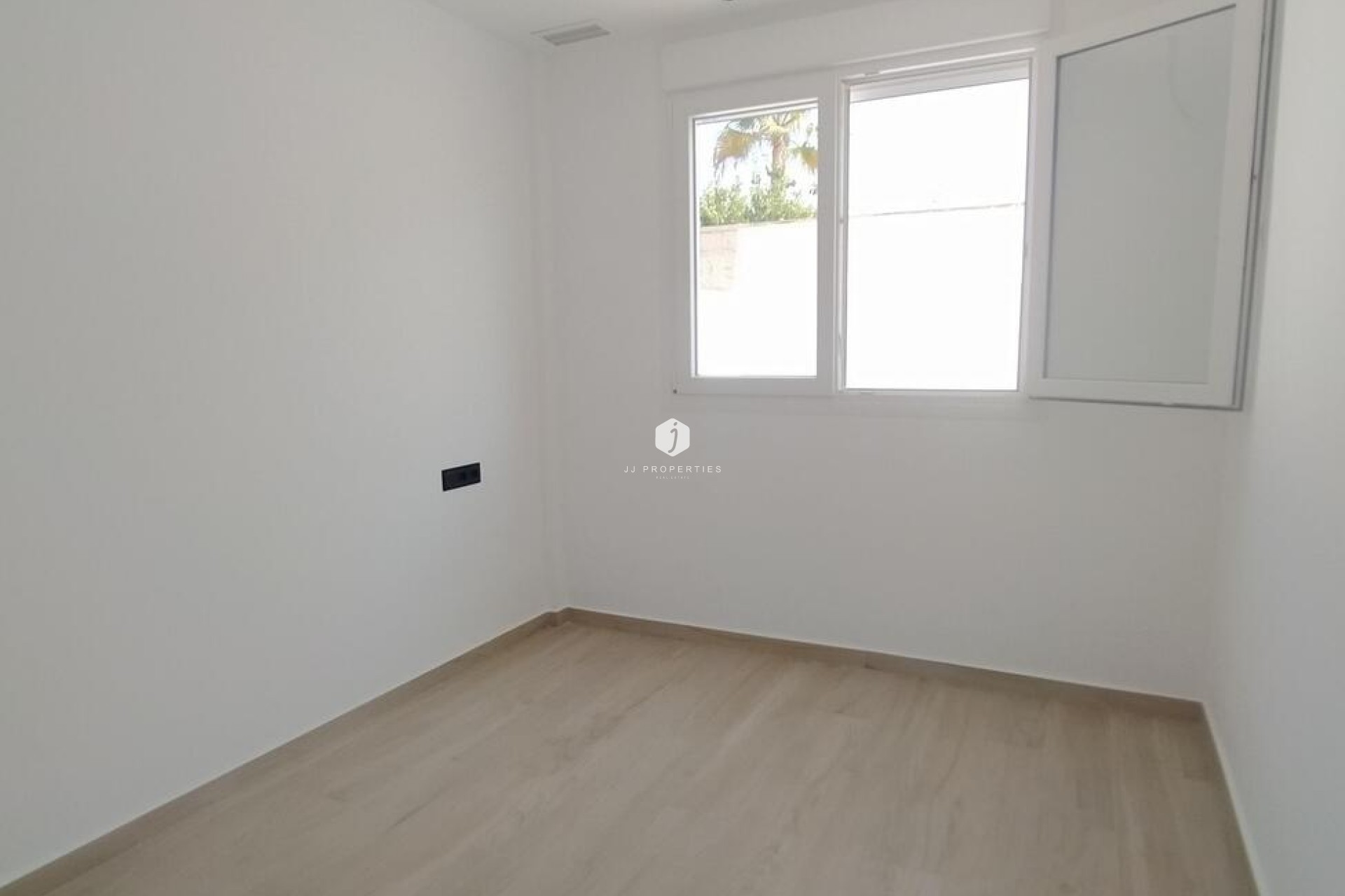 Segunda mano - Villa Penthouse -
Torrevieja - aguas nuevas