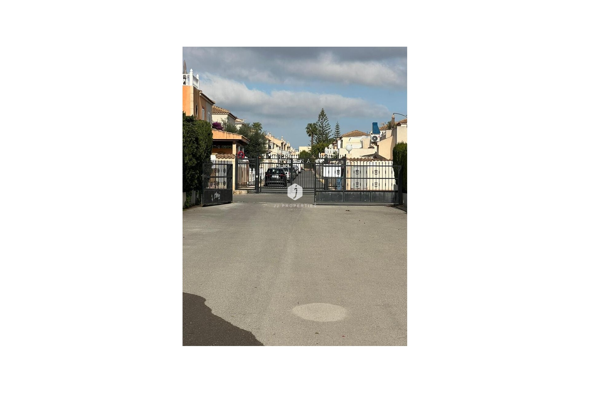 Segunda mano - Villa -
Playa Flamenca