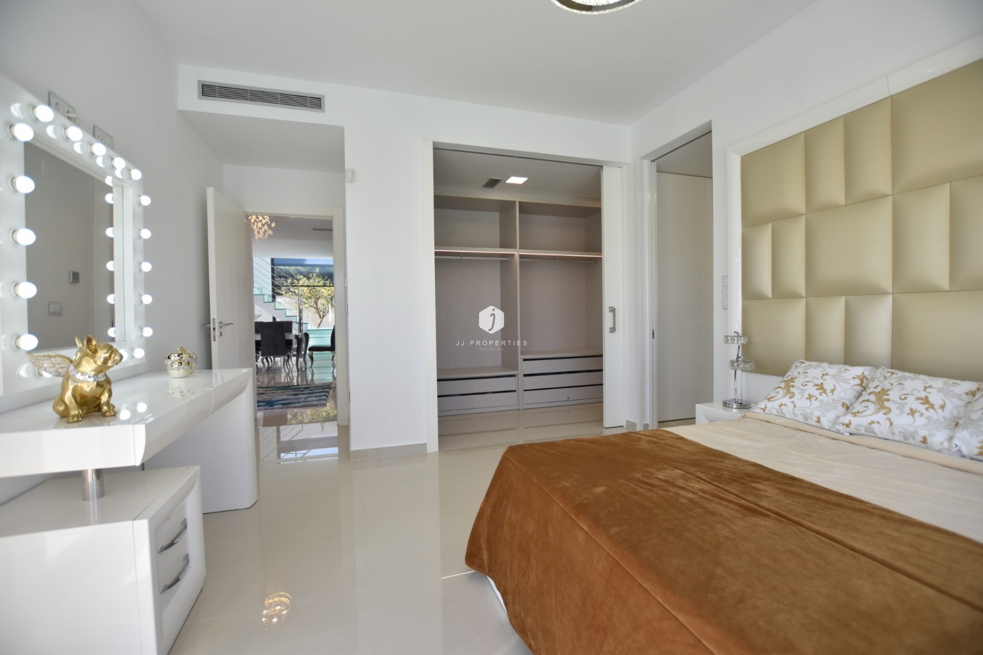 Segunda mano - Villa -
San Miguel de Salinas - Inland