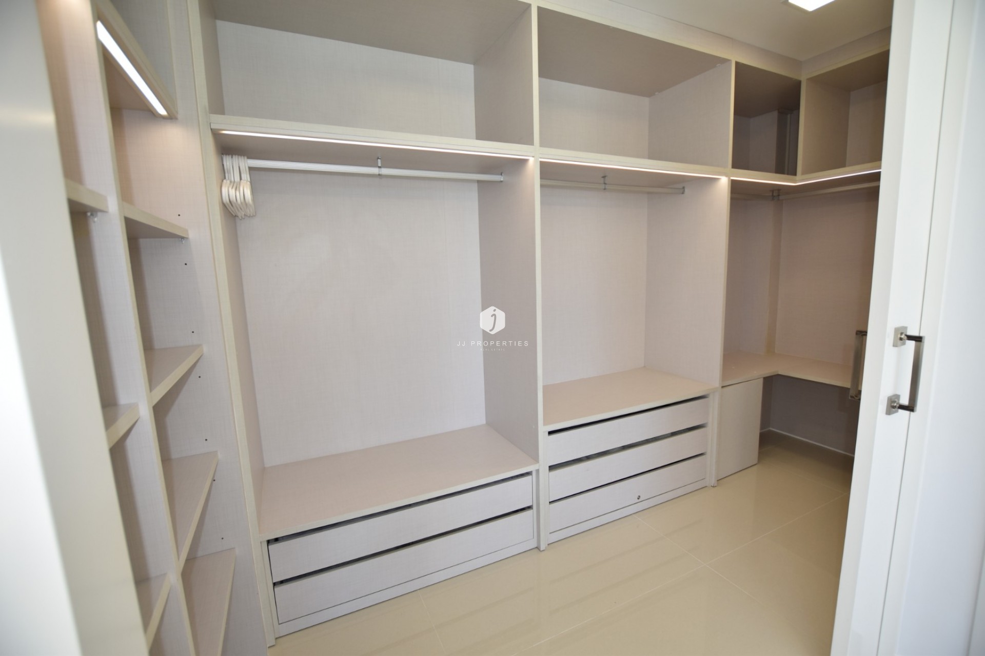 Segunda mano - Villa -
San Miguel de Salinas - Inland