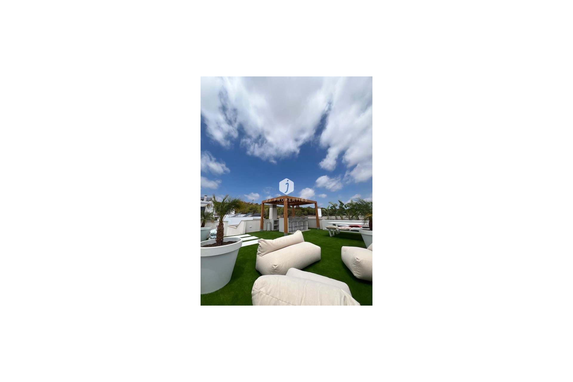 Segunda mano - Villa -
San Miguel de Salinas - Inland