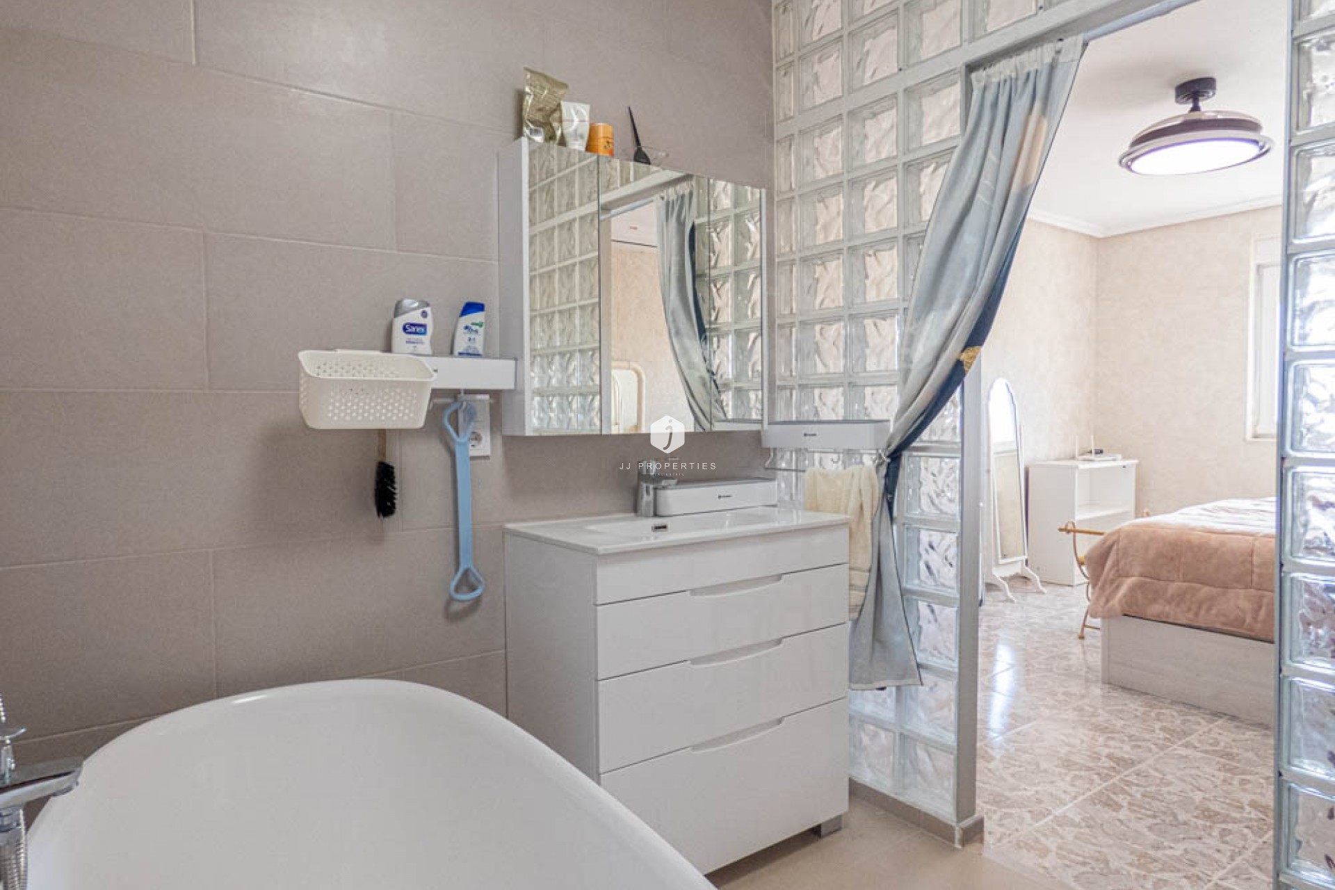 Segunda mano - Villa -
San Miguel de Salinas - Inland