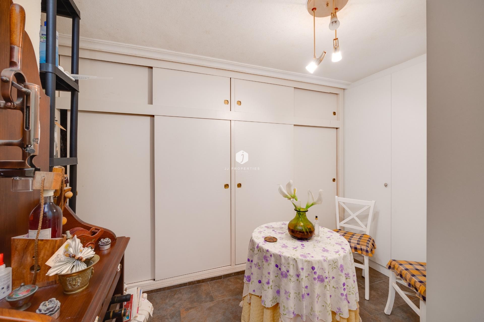 Segunda mano - Villa -
Torrevieja - aguas nuevas