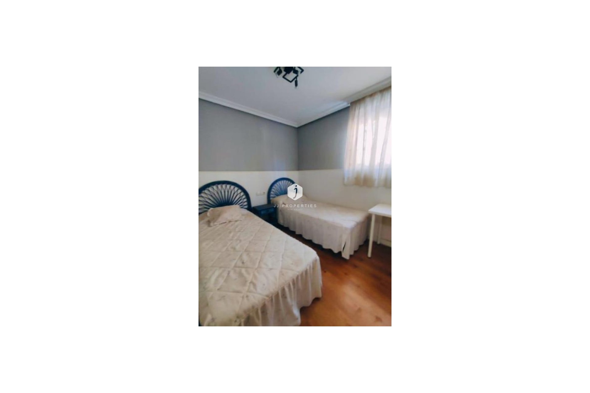 Segunda mano - Villa -
Torrevieja - aguas nuevas