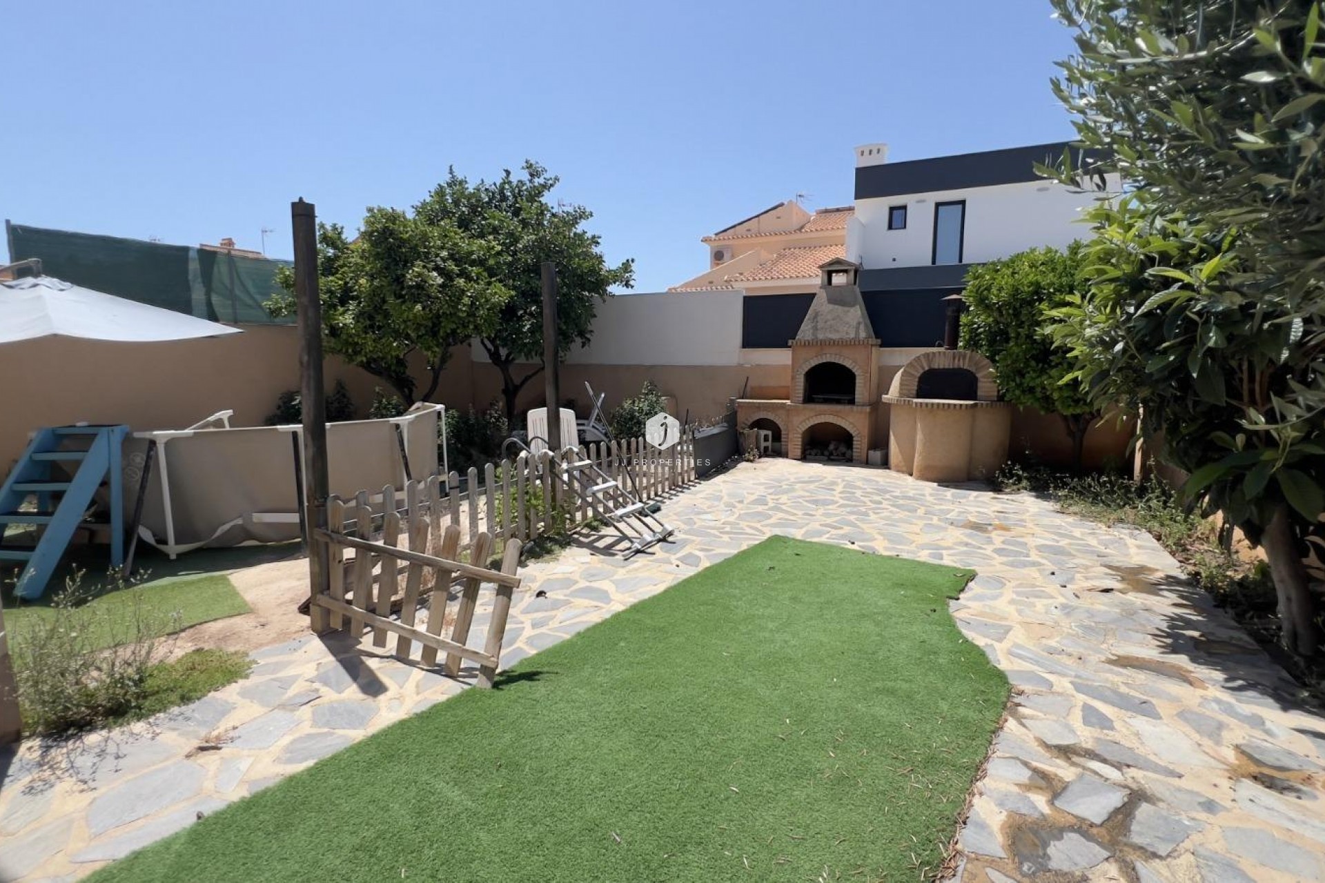 Segunda mano - Villa -
Torrevieja - aguas nuevas