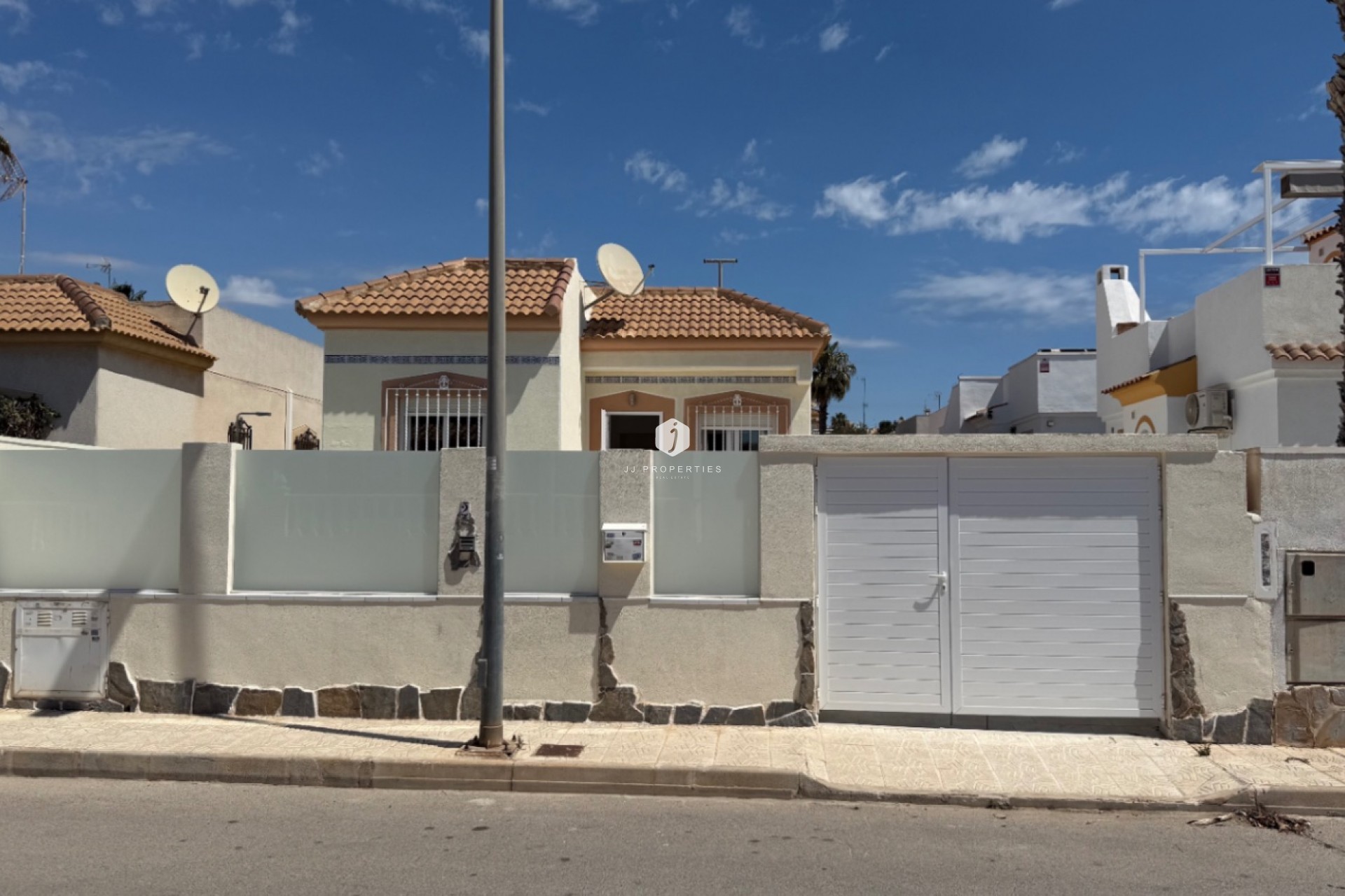 Segunda mano - Villa -
Torrevieja - Costa Blanca