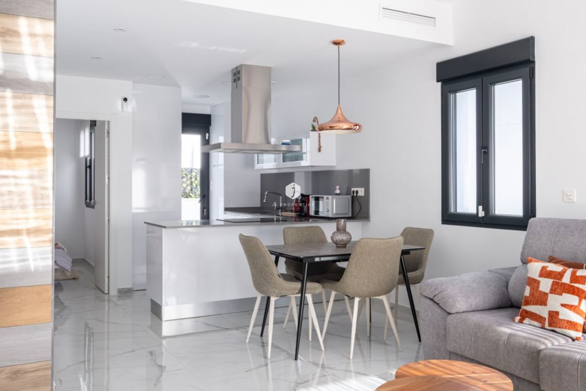 Segunda mano - Villa -
Torrevieja - Costa Blanca