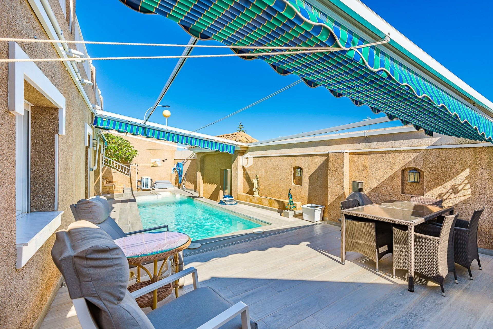 Segunda mano - Villa -
Torrevieja - Costa Blanca