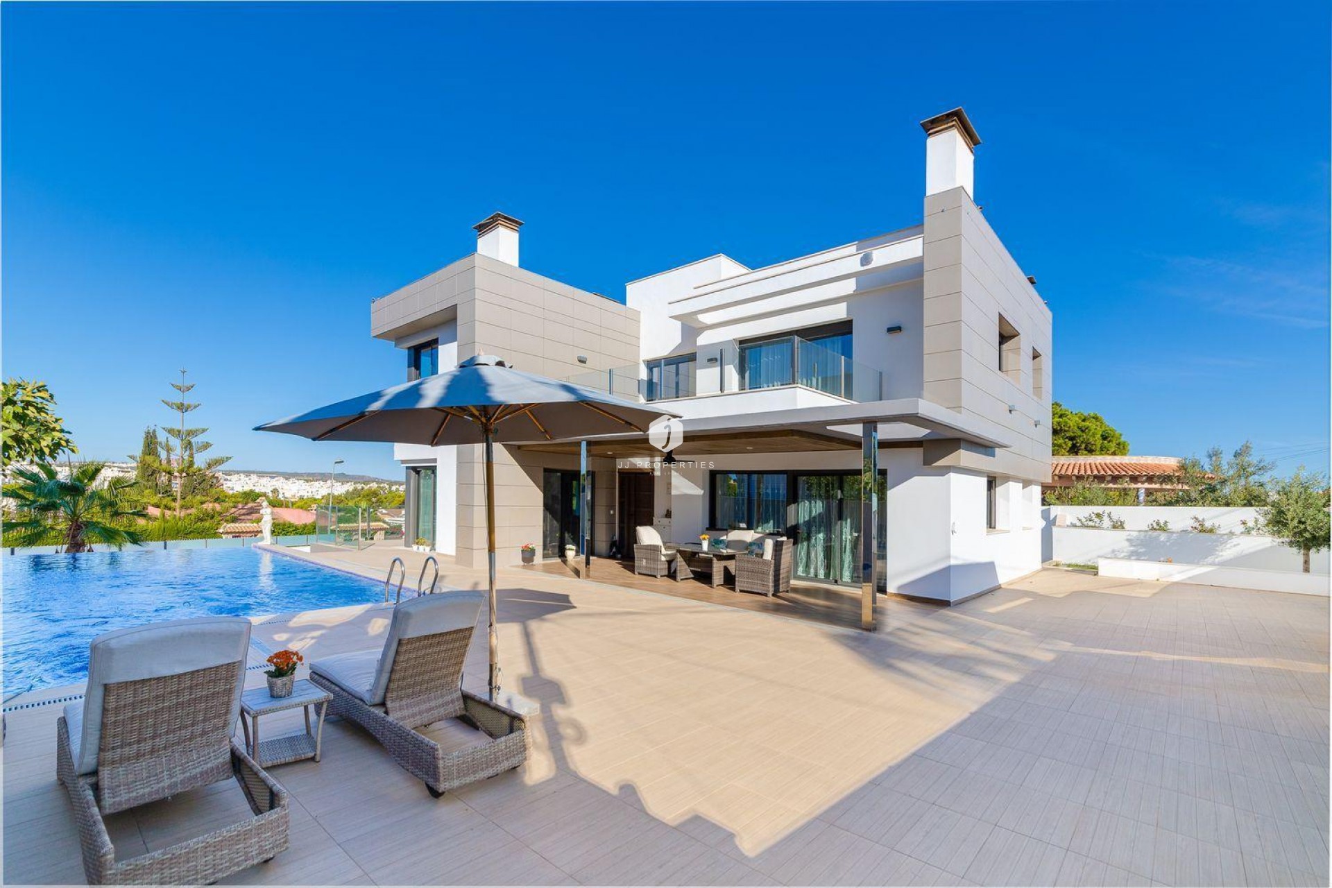 Segunda mano - Villa -
Torrevieja - Costa Blanca