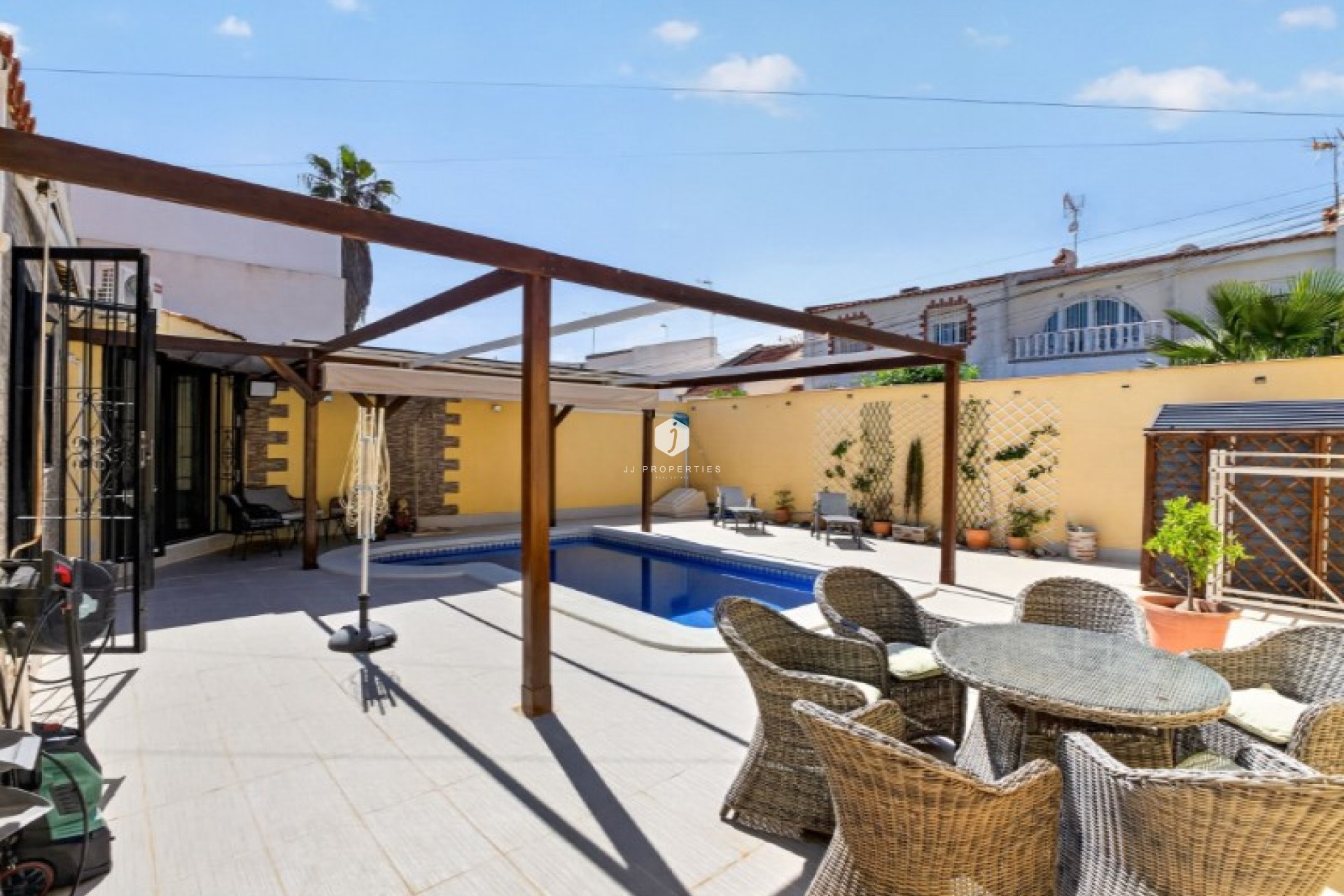 Segunda mano - Villa -
Torrevieja - Costa Blanca