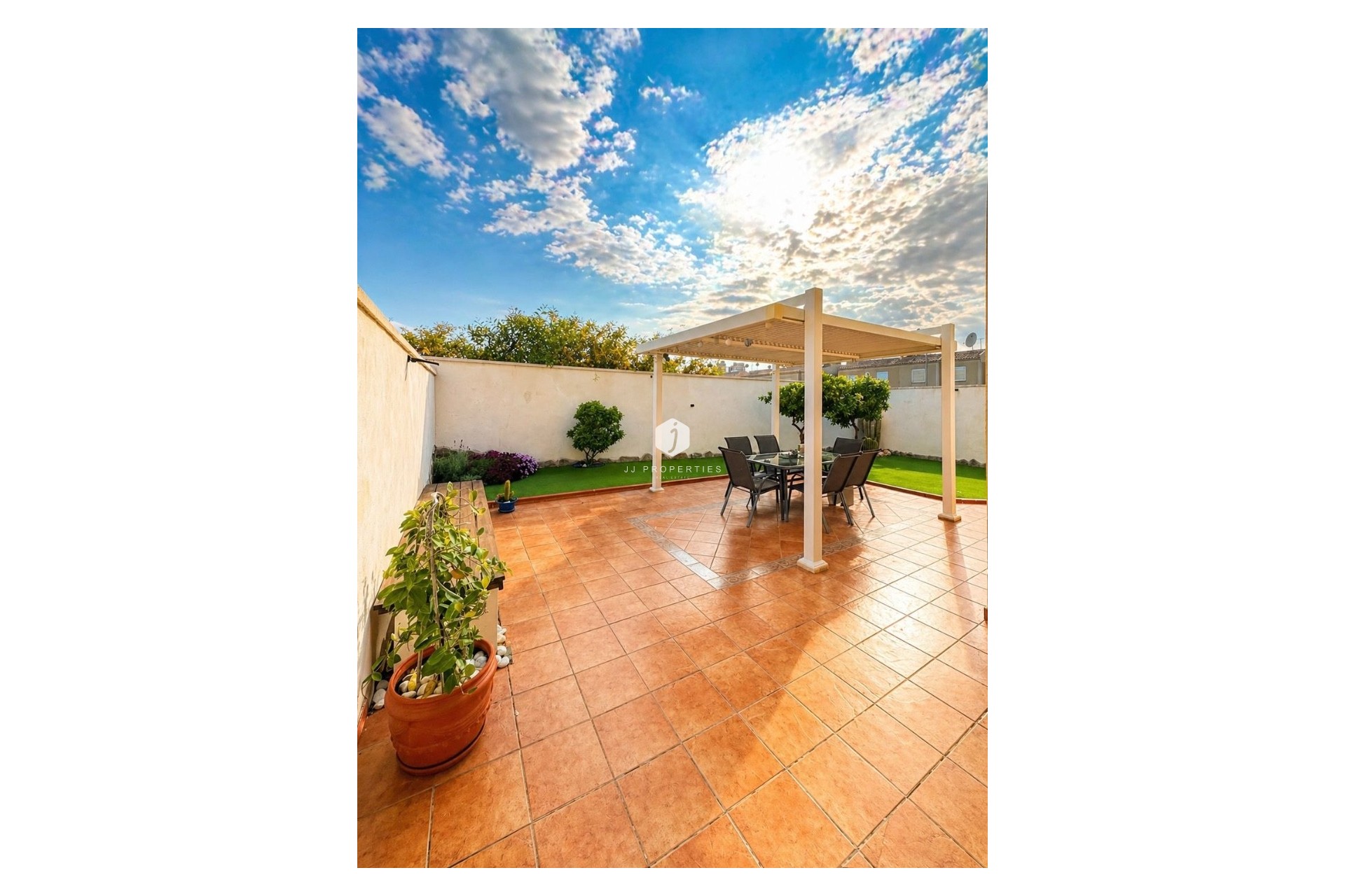 Segunda mano - Villa -
Torrevieja - Costa Blanca