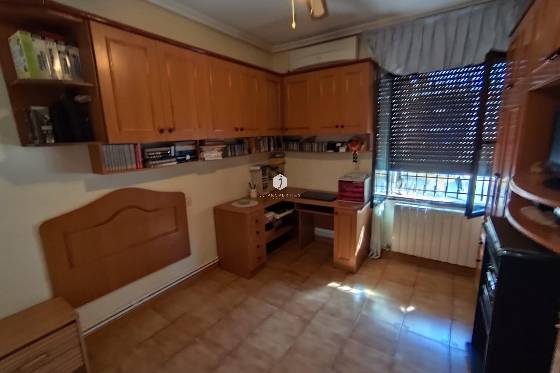 Segunda mano - Villa -
Torrevieja - Estacion de autobuses