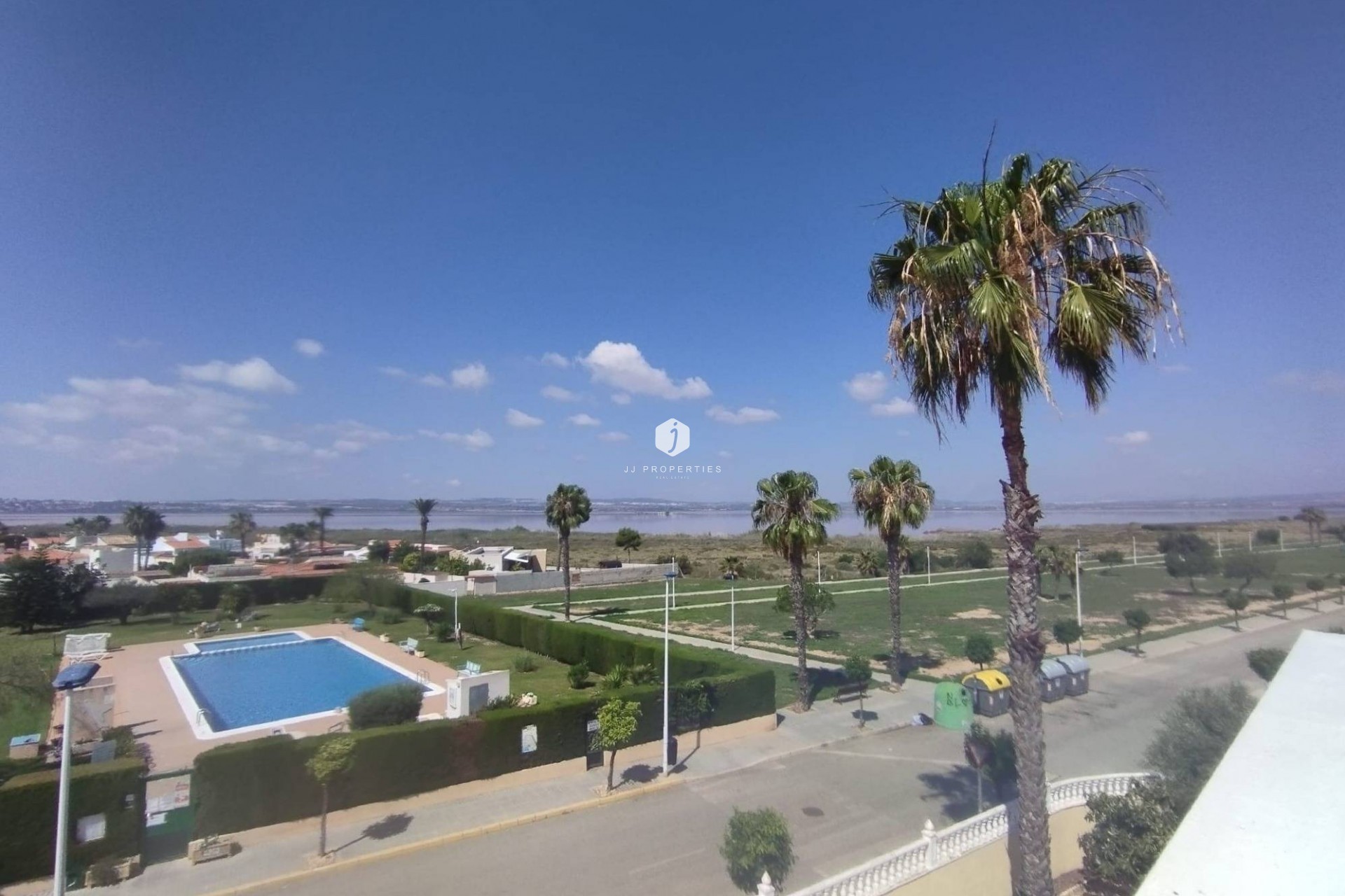 Segunda mano - Villa -
Torrevieja - La Siesta - El Salado - Torreta