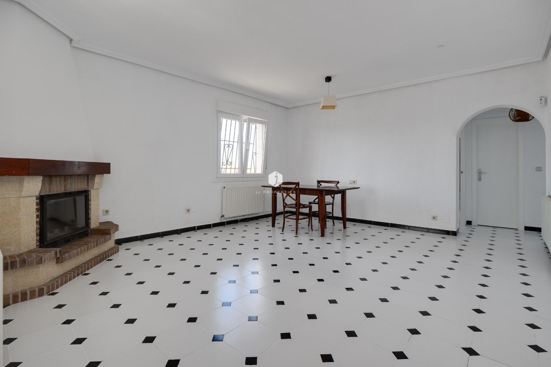 Segunda mano - Villa -
Torrevieja - La Siesta - El Salado - Torreta