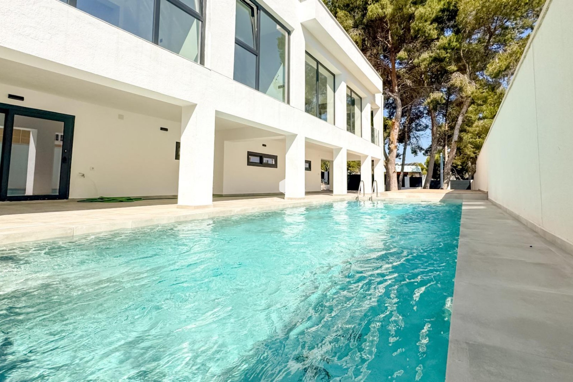 Segunda mano - Villa -
Torrevieja - Los Balcones - Los Altos del Edén