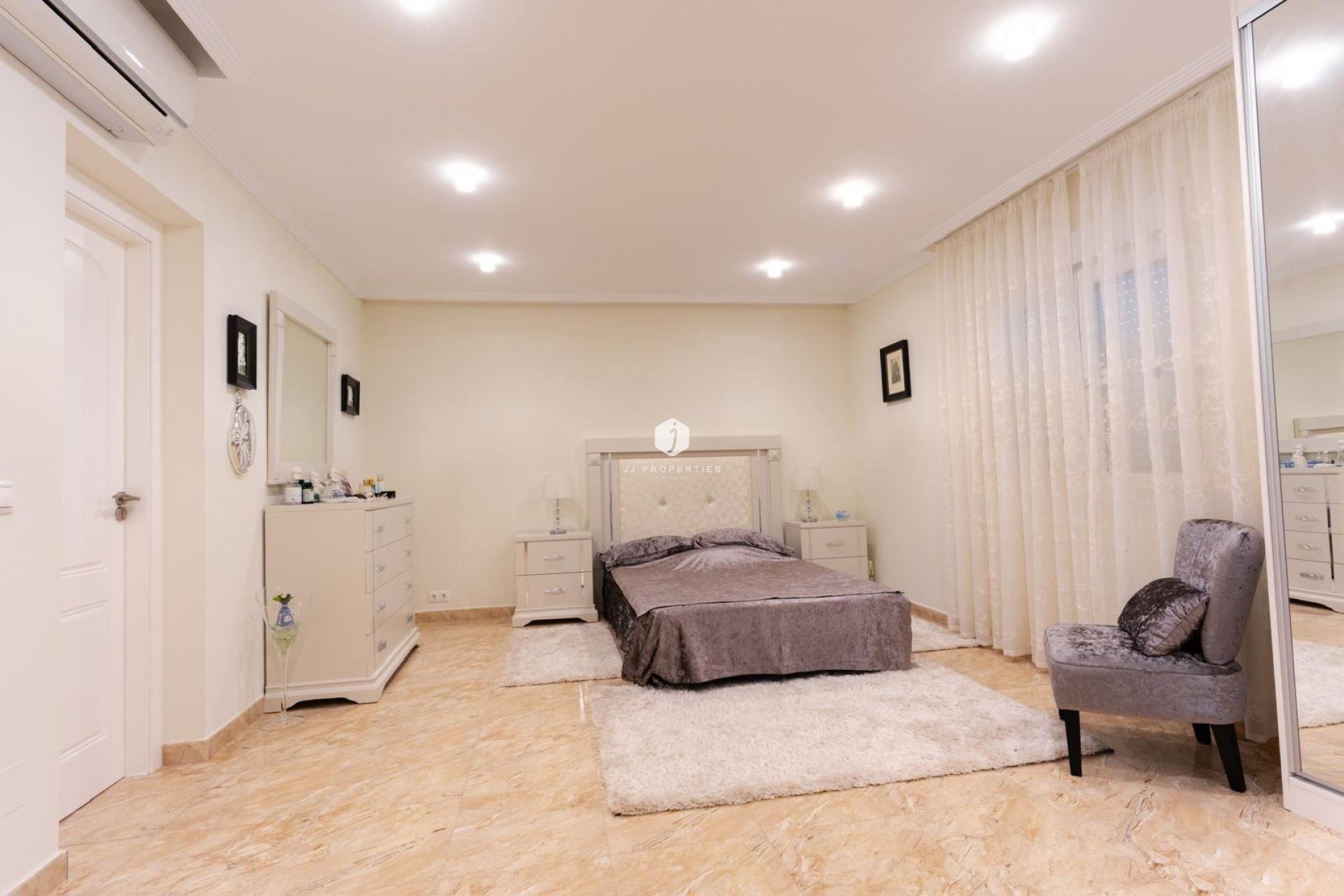 Segunda mano - Villa -
Torrevieja - Los Balcones - Los Altos del Edén