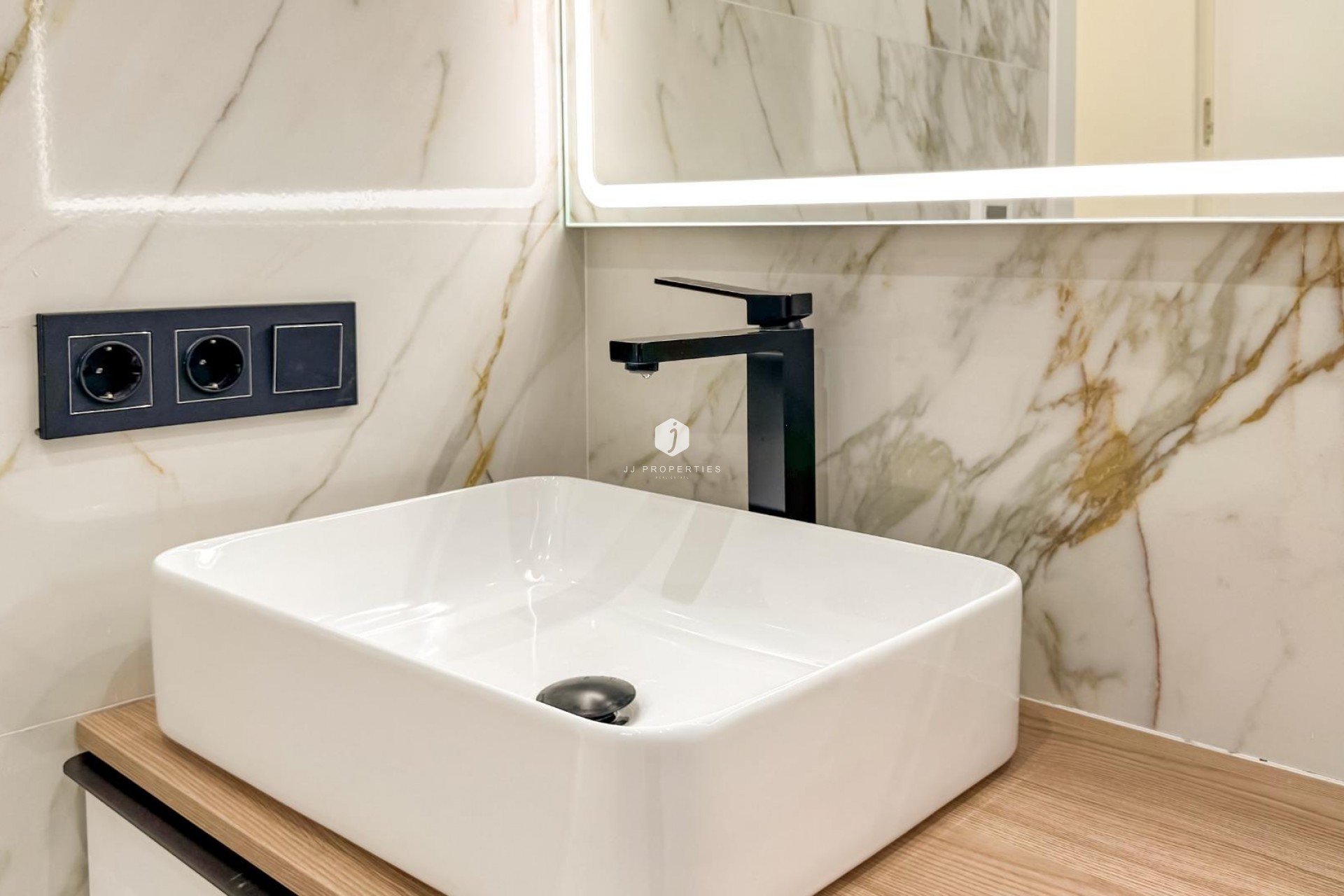 Segunda mano - Villa -
Torrevieja - Los Balcones - Los Altos del Edén