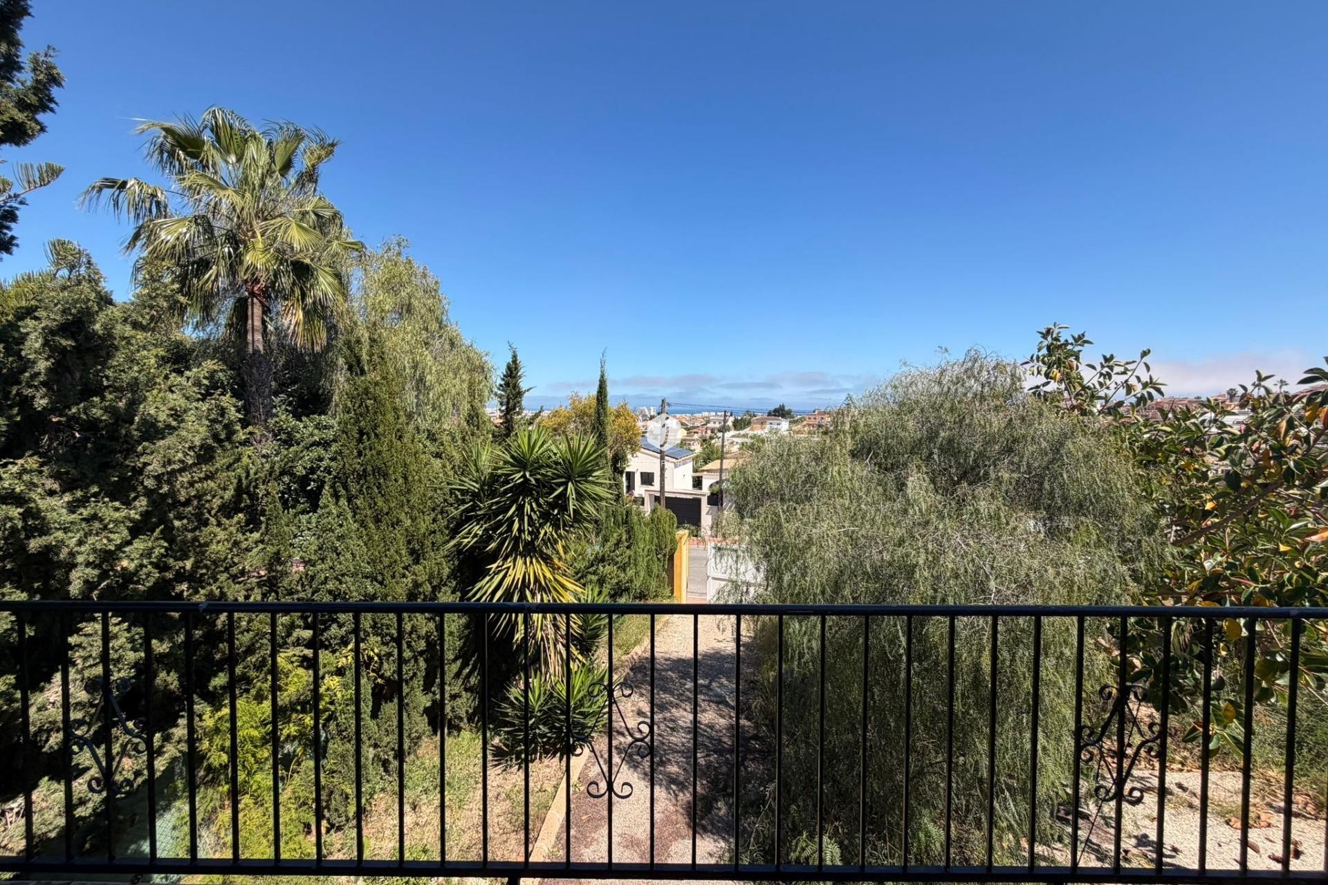 Segunda mano - Villa -
Torrevieja - Los Balcones - Los Altos del Edén