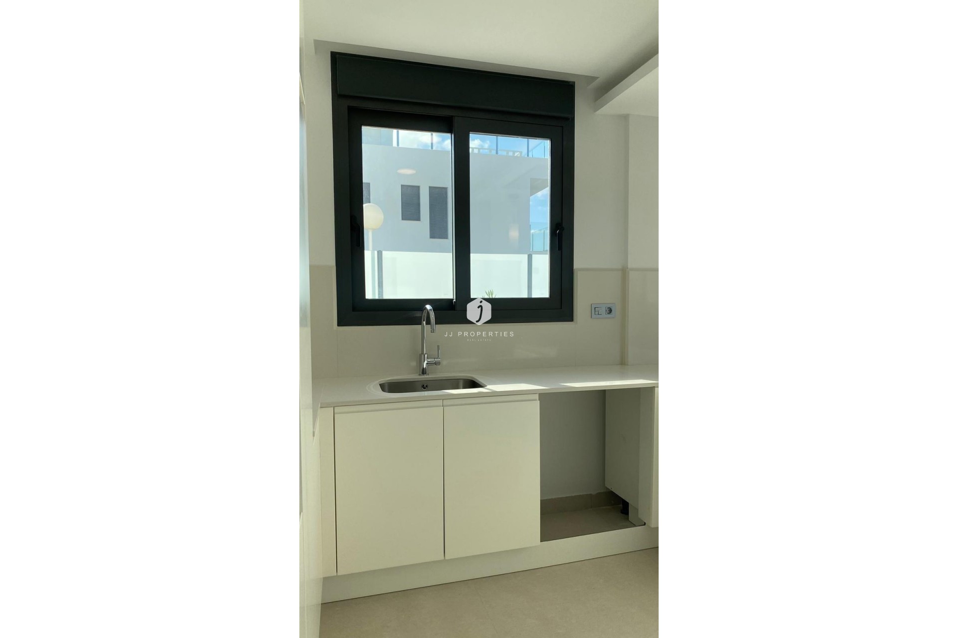 Segunda mano - Villa -
Torrevieja - Los Balcones