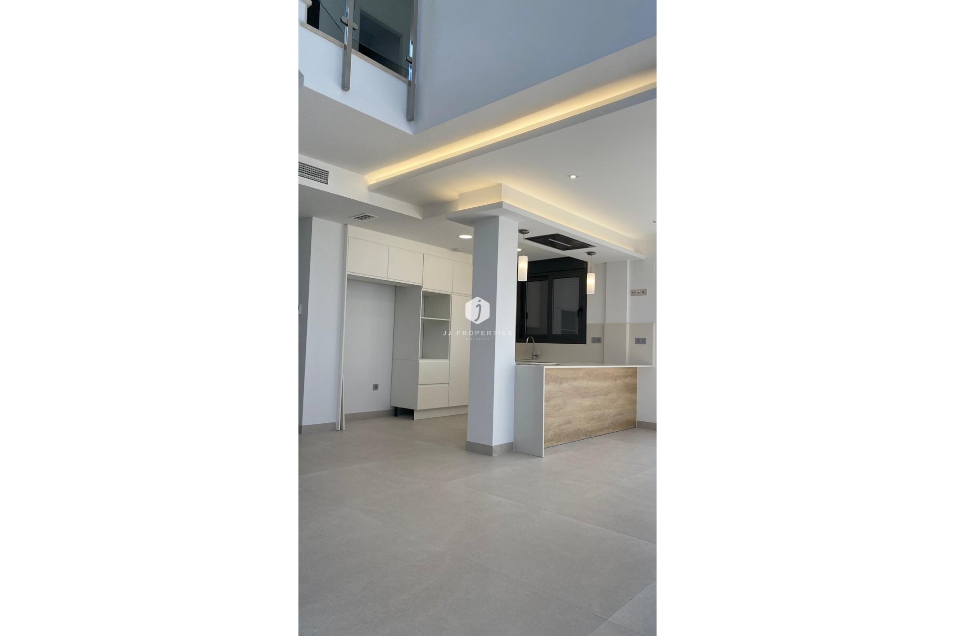 Segunda mano - Villa -
Torrevieja - Los Balcones