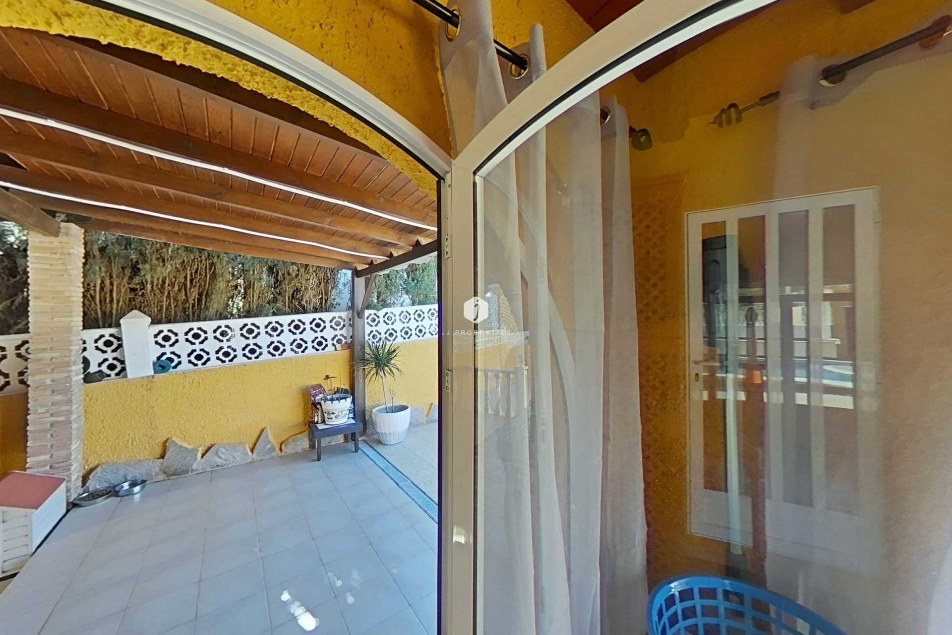 Segunda mano - Villa -
Torrevieja - Los Balcones