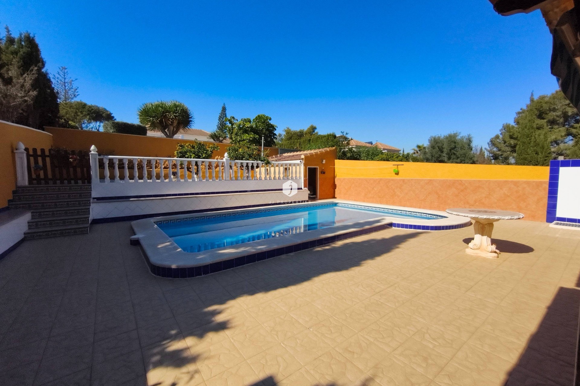 Segunda mano - Villa -
Torrevieja - Los Balcones