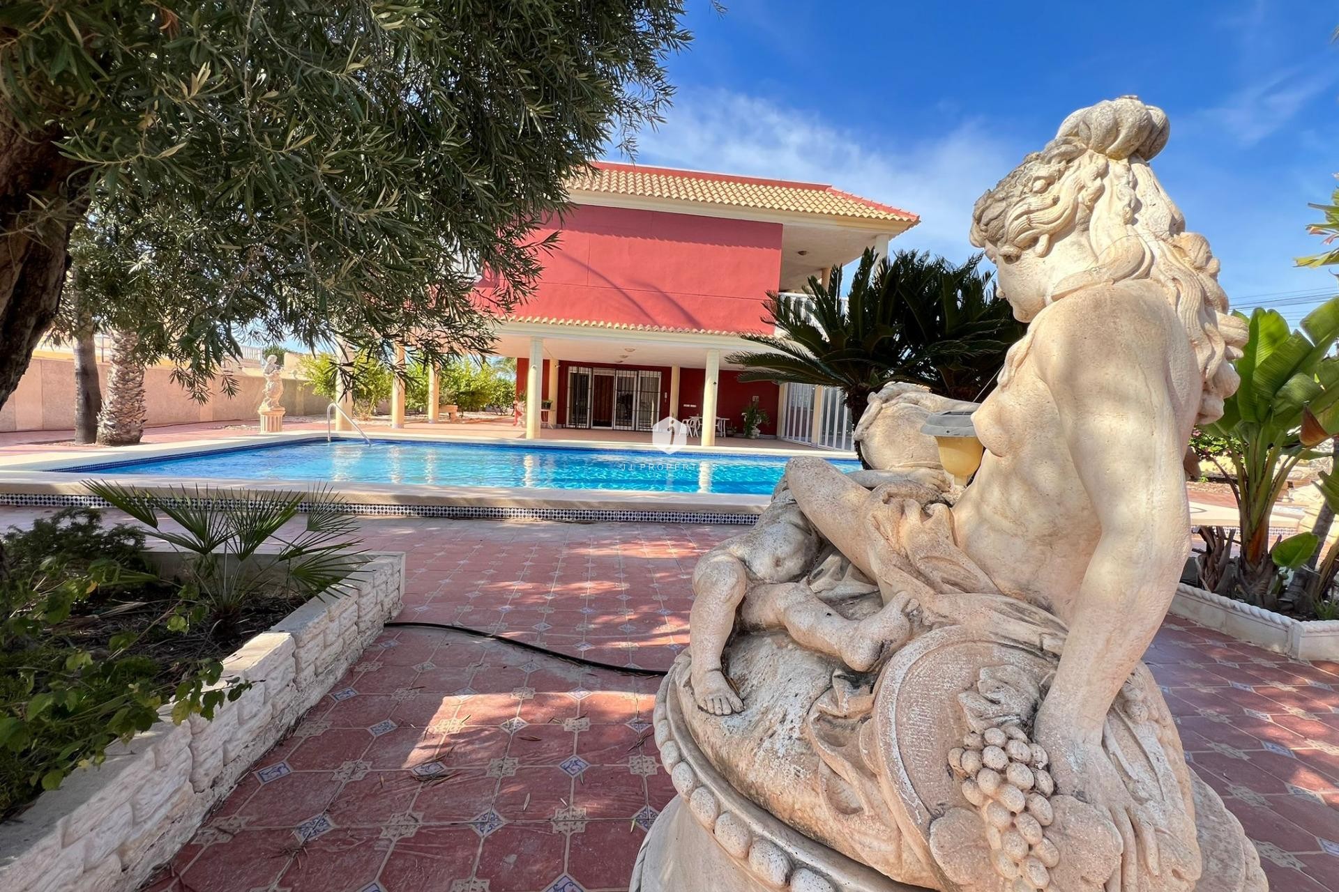 Segunda mano - Villa -
Torrevieja - Torreta Florida