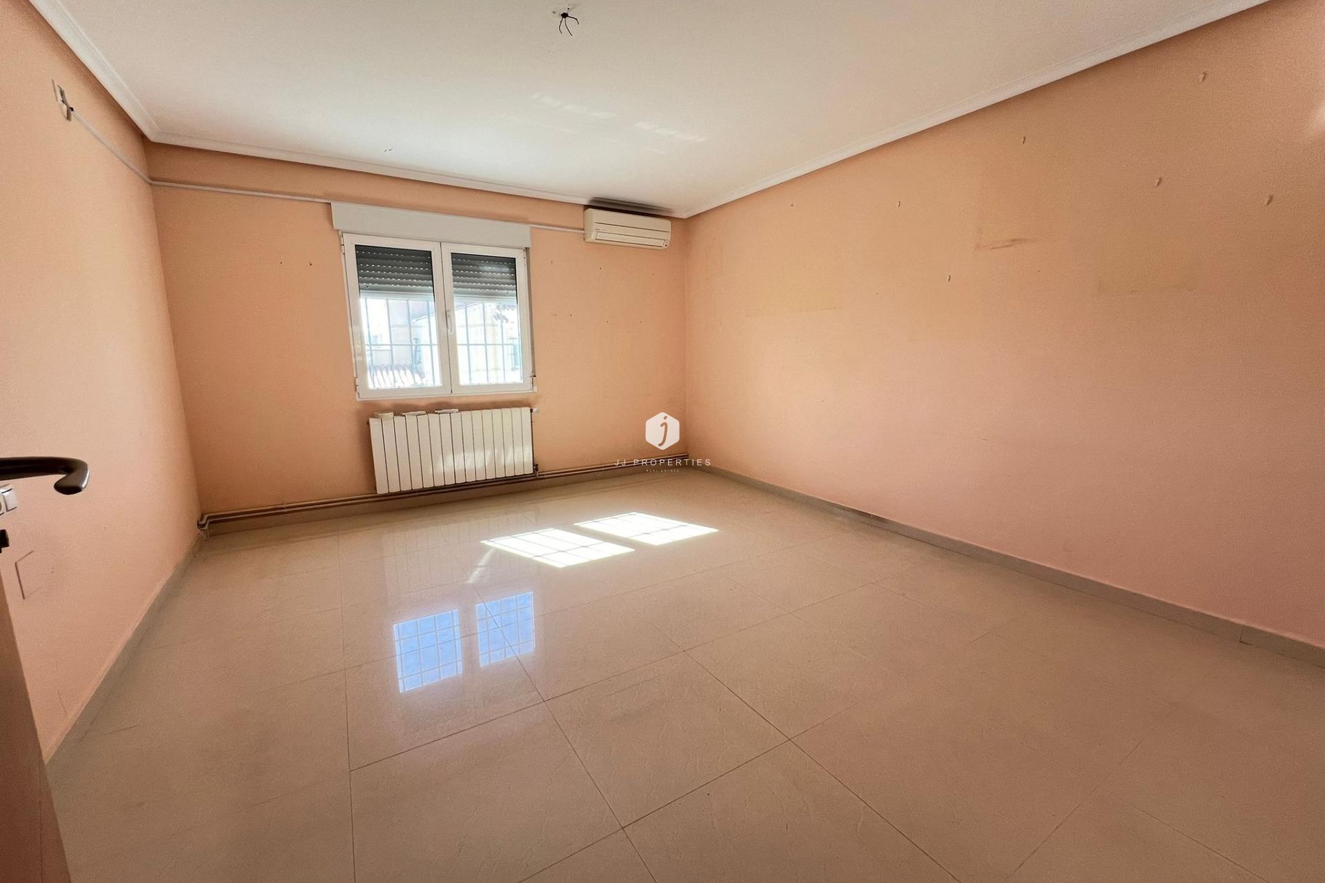 Segunda mano - Villa -
Torrevieja - Torreta Florida