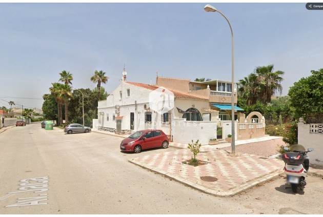 Szalet - Z drugiej ręki - Torrevieja -
                Costa Blanca