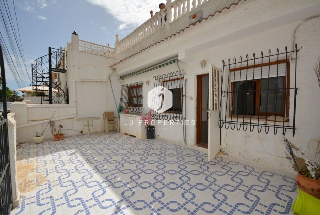 Szalet - Z drugiej ręki - Torrevieja -
                Costa Blanca