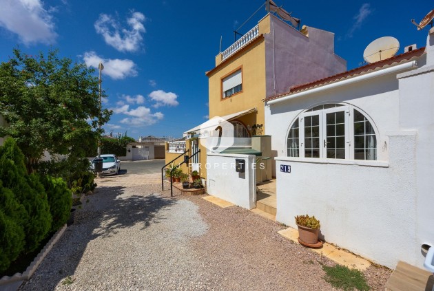 Szalet - Z drugiej ręki - Torrevieja -
                La Siesta - El Salado - Torreta