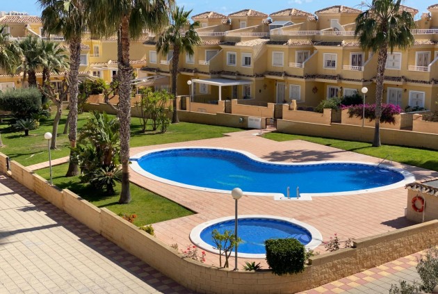 Szalet - Z drugiej ręki - Torrevieja -
                Los altos