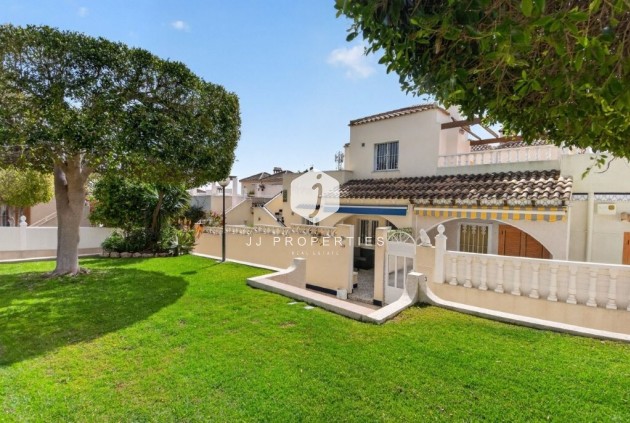 Szalet - Z drugiej ręki - Torrevieja -
                Los altos
