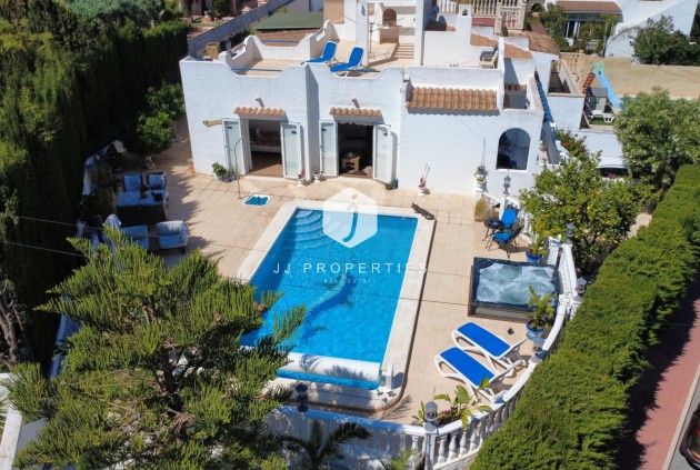 Szalet - Z drugiej ręki - Torrevieja -
                Los Balcones