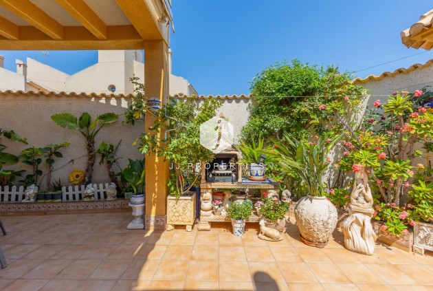 Szalet - Z drugiej ręki - Torrevieja -
                Los Frutales