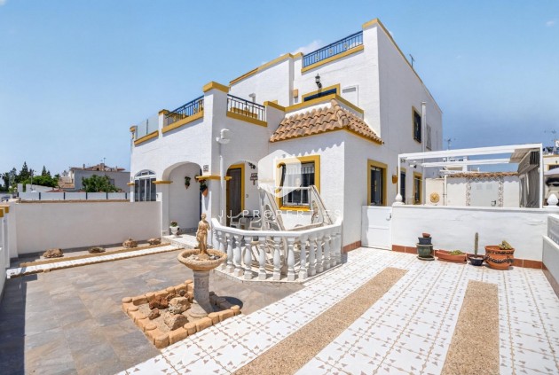 Townhouse - Resale - Torrevieja -
                Carrefour