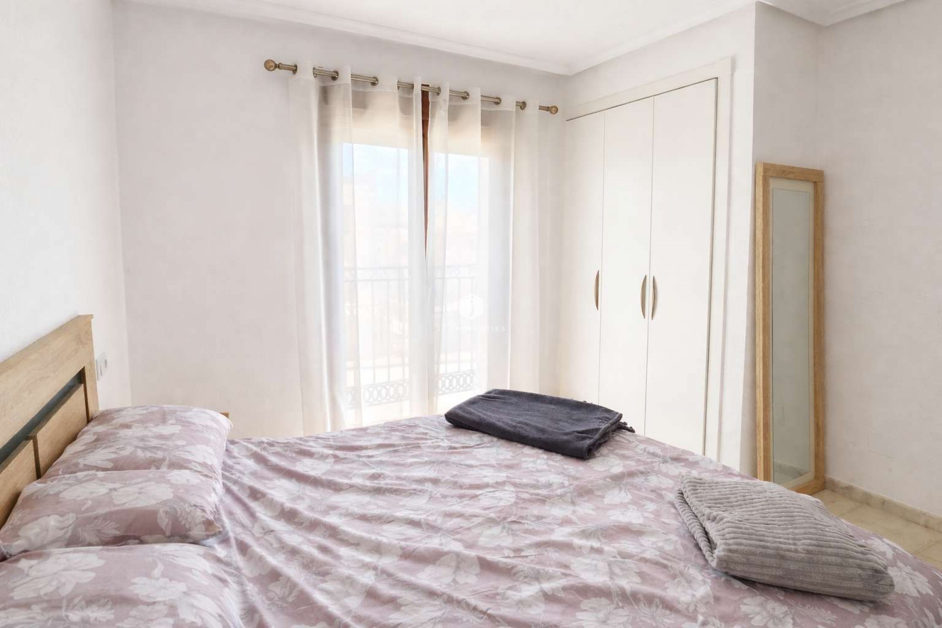 Tweedehands - Appartement / flat -
Algorfa - Inland