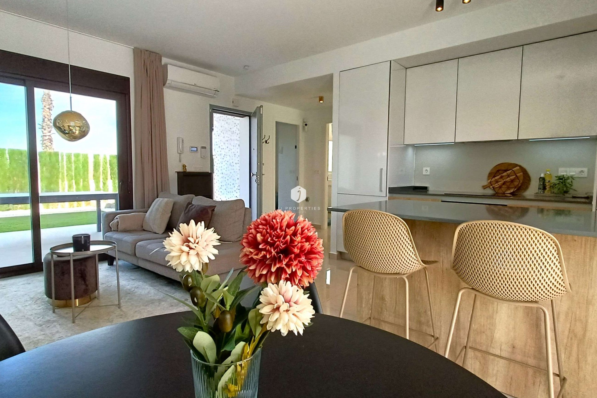 Tweedehands - Appartement / flat -
Algorfa - Inland