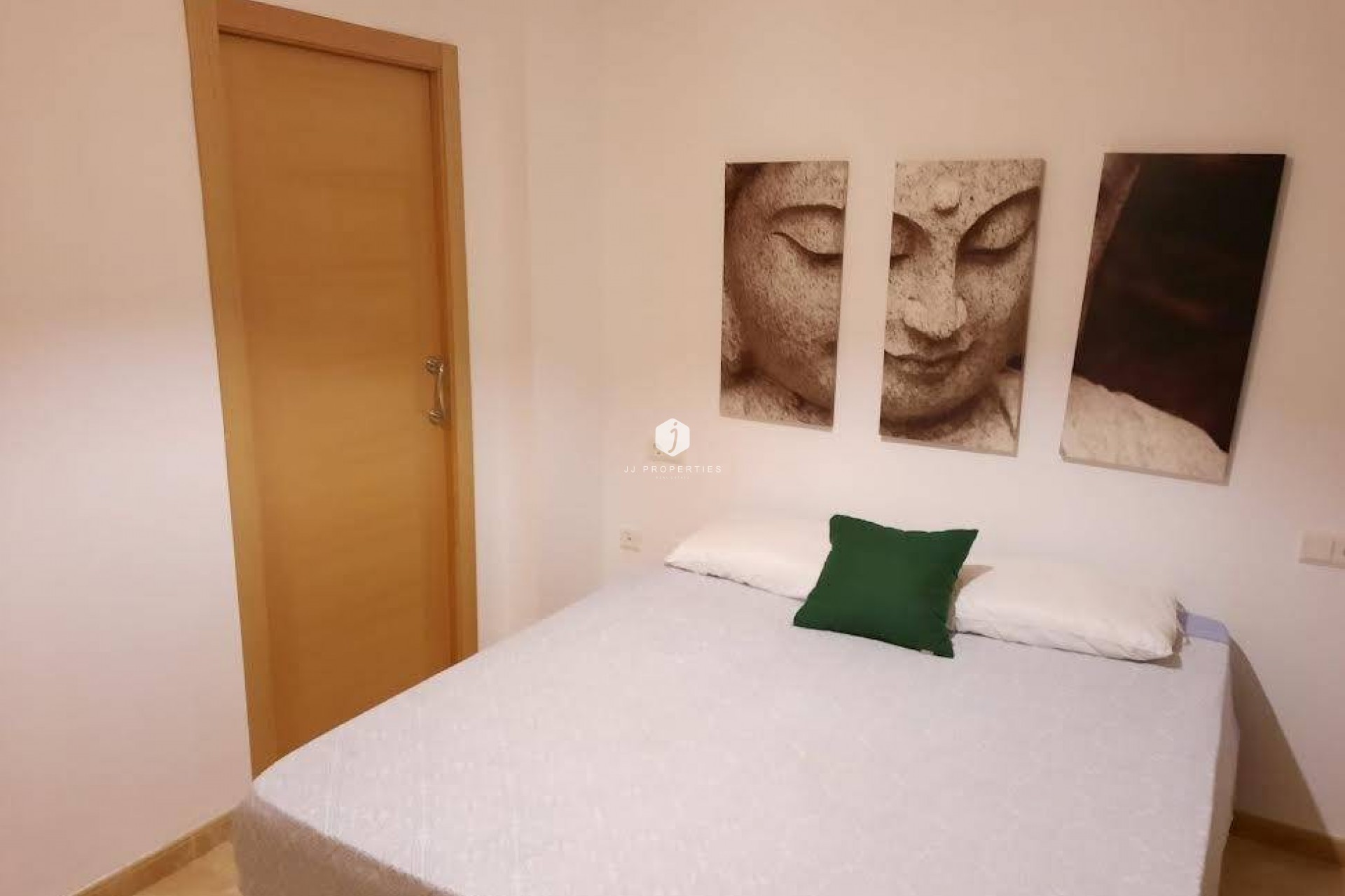 Tweedehands - Appartement / flat -
Almoradí - Colegio Canales Y Martinez